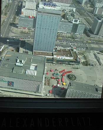 Splendida vista dalla Torre della Televisione su una parte della Alexanderplatz
