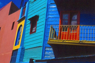 Gli squillanti colori delle case di Boca, Buenos Aires, Argentina