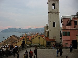 Vista dal sagrato della Chiesa di San Giovanni Battista di Cervo