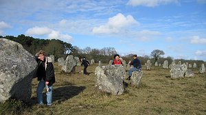 Giocando tra i menhir di Carnac
