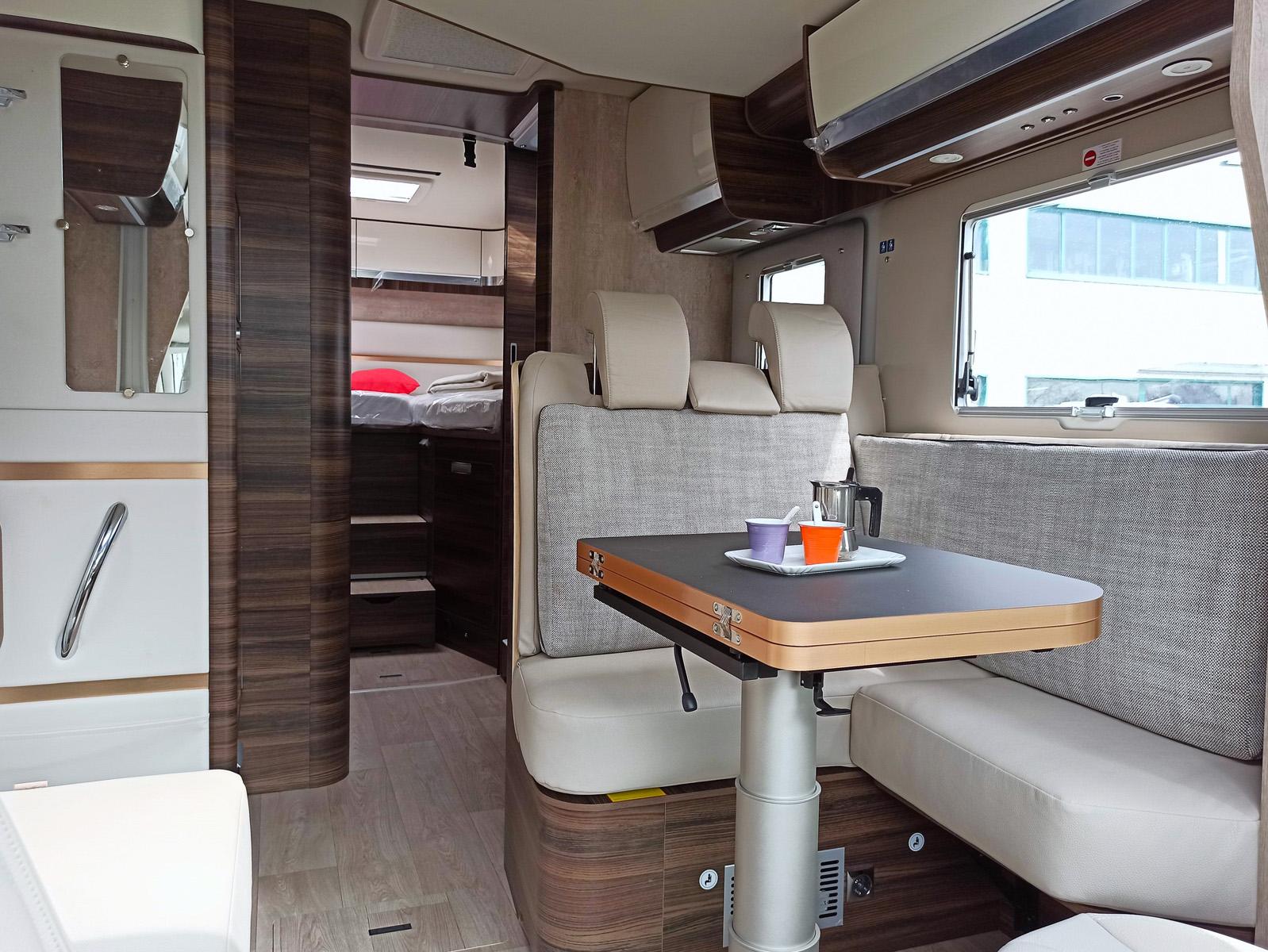 Camper Nuovo Semintegrale Laika Ecovip L 4009 2022 VR Camper Druento ...