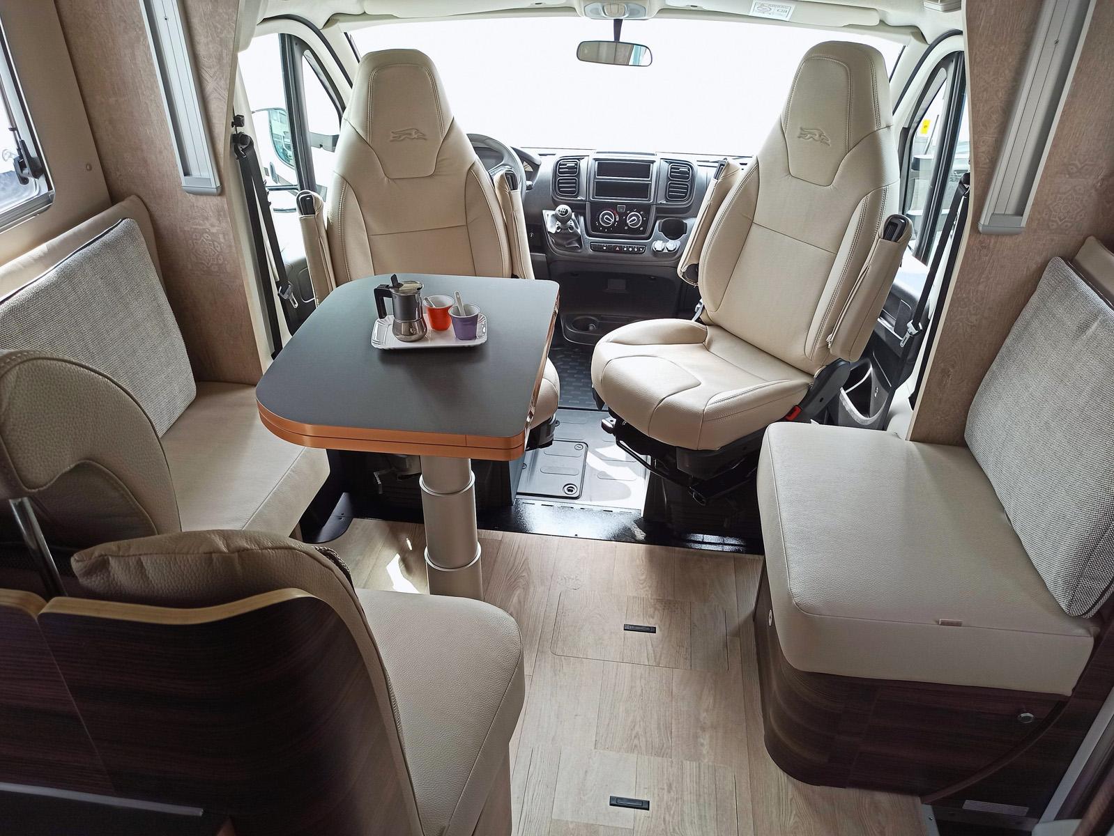 Camper Nuovo Semintegrale Laika Ecovip L 4009 2022 VR Camper Druento ...