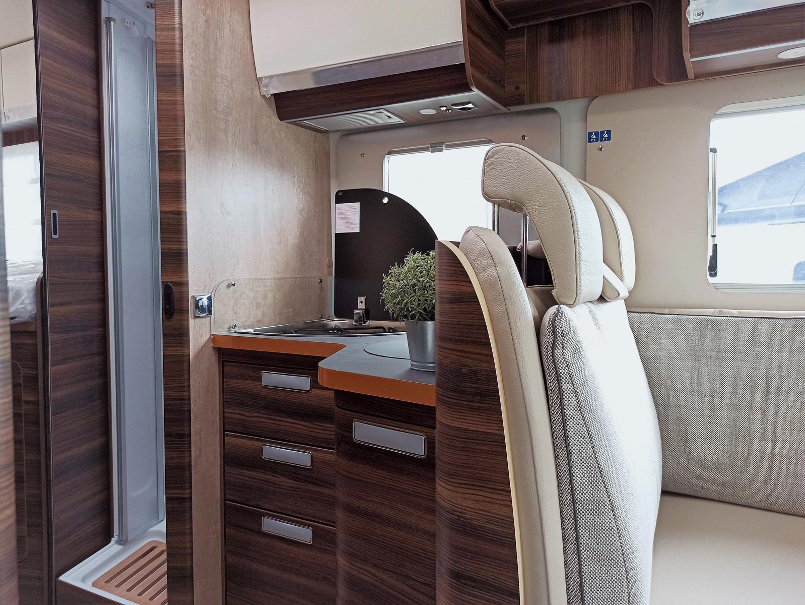Camper Nuovo Semintegrale Laika Ecovip L 4009 2022 VR Camper Druento ...
