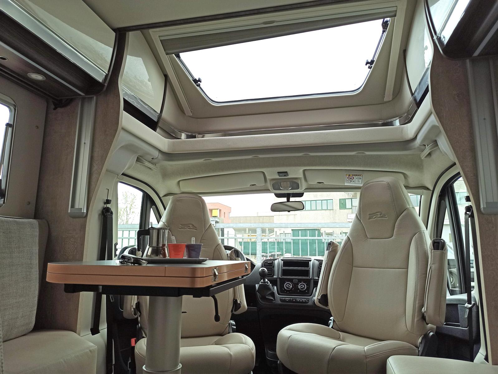Camper Nuovo Semintegrale Laika Ecovip L 4009 2022 VR Camper Druento ...