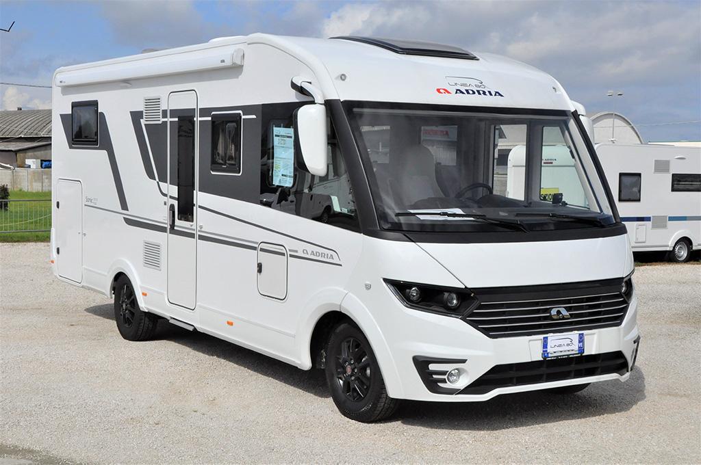Camper Usato Motorhome Adria Sonic Plus 700 DC 2022 Linea 80 Campalto ...