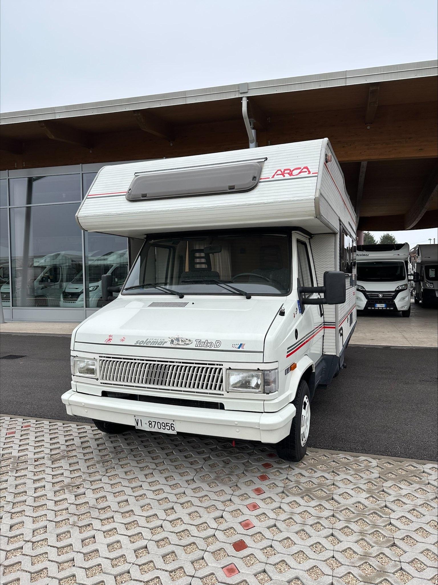 Adesivo Per Camper Frecce Sinistra - Cartello Divieto Di Sosta Per Passo Carrabile E Garage - Melis Folienwerkstatt