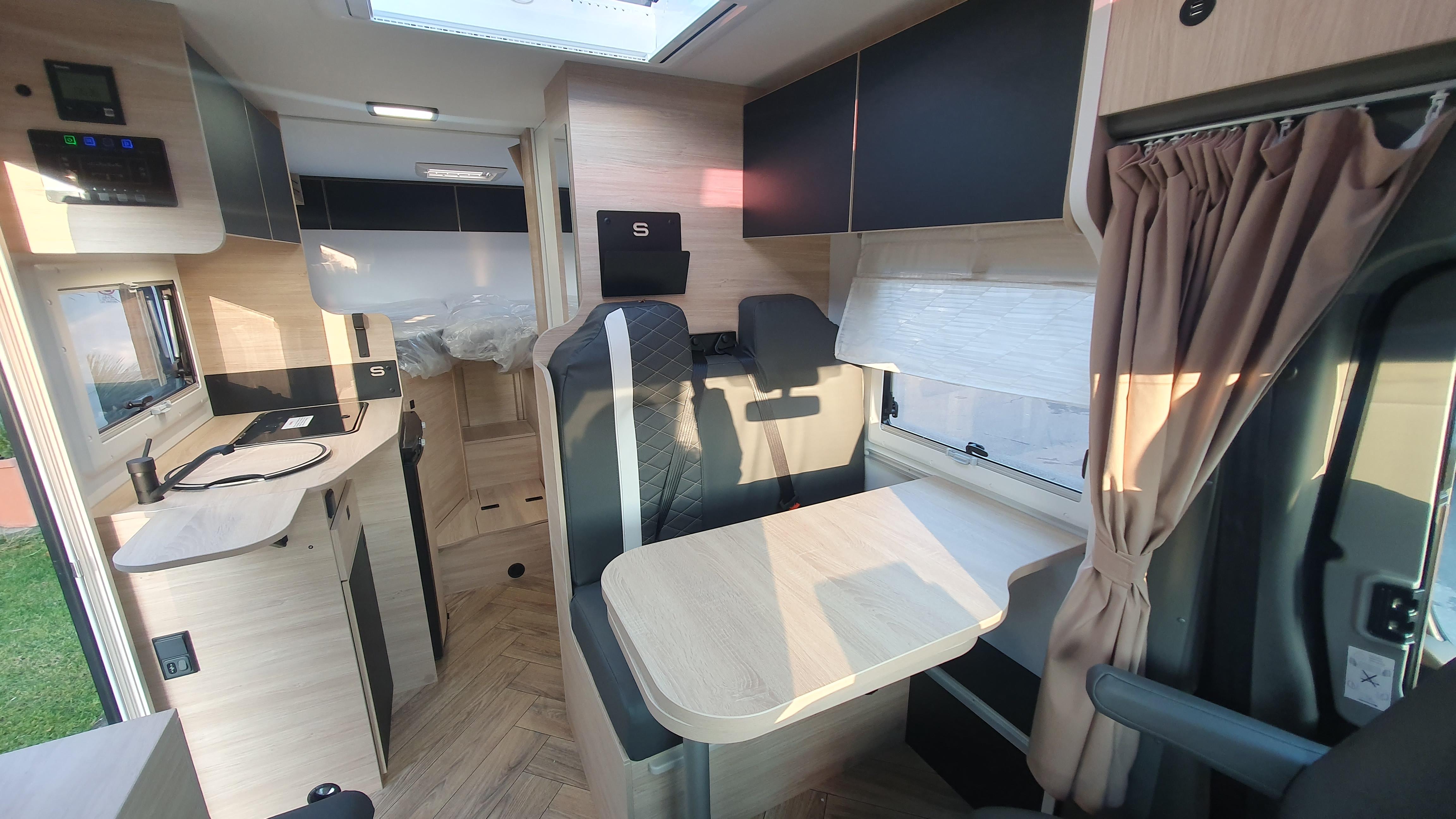 Camper Nuovo Semintegrale Challenger S217 Etape Edition 2024 2023