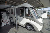 Chic C-Line I