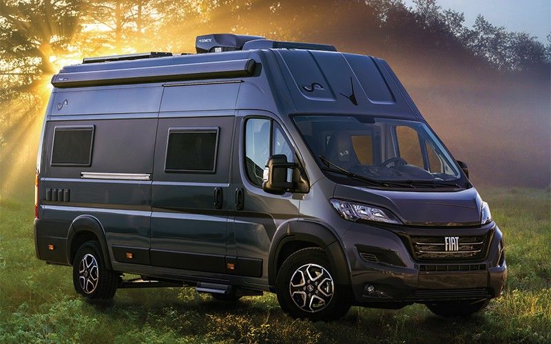 Megamobil Mega van tetto alto