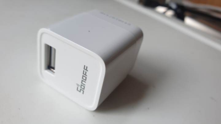 Sonoff interuttore USB intelligente wifi