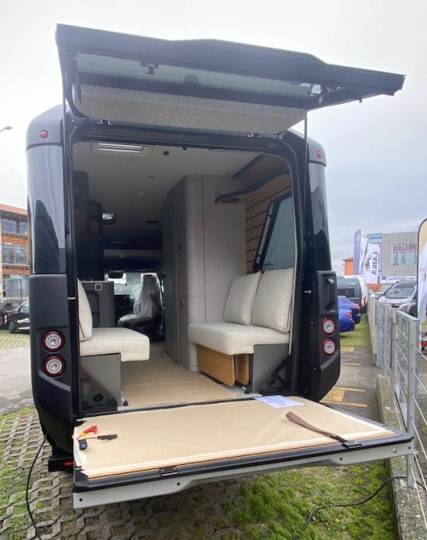 Hymer Venture S - l'apertura posteriore