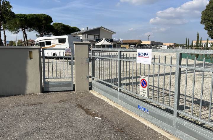 Malibu a Cesena - show room Ropa