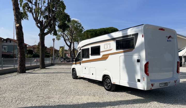 Malibu a Cesena - show room Ropa