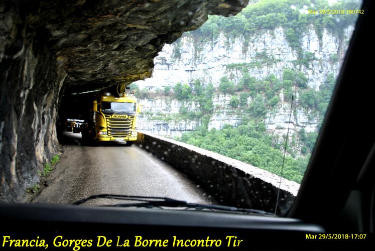 2018-05-29-(17-07-40)-Francia-Gorges_De_La_Borne_Incontro_Tir.Jpg