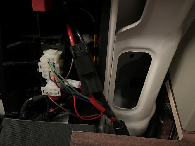 Connettore%20altoparlanti%20posteriore%20Ducato.jpeg