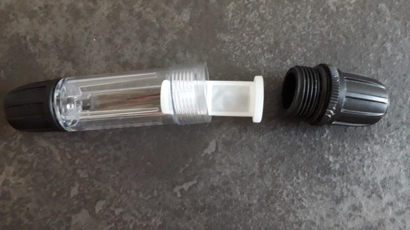 Filtro%20tubo%20acqua%20aperto(1).jpg