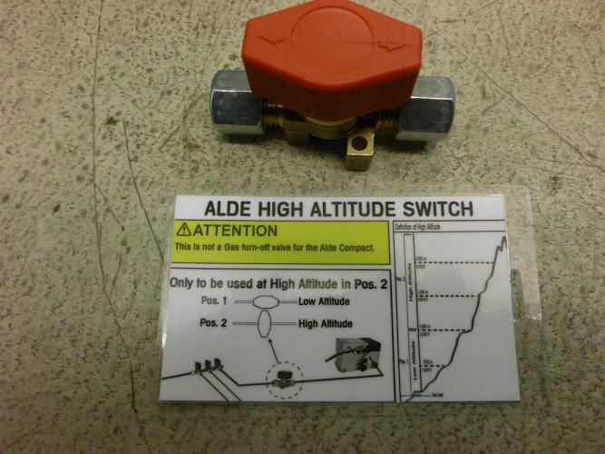 High%20Altitude%20Switch%20avec%20notice(1).jpg