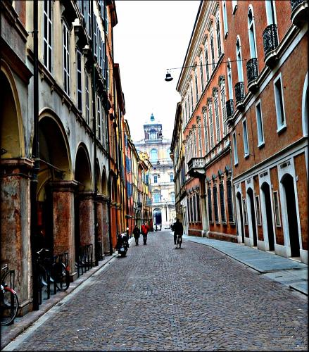Modena.jpg