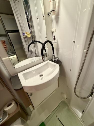 Rubinetto%20Bagno11.jpeg