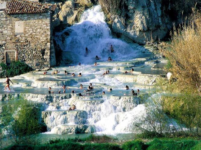 cascate-terme-naturali-di-Saturnia-1.jpg