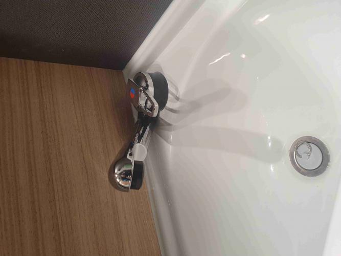 miscelatore%20bagno.jpg