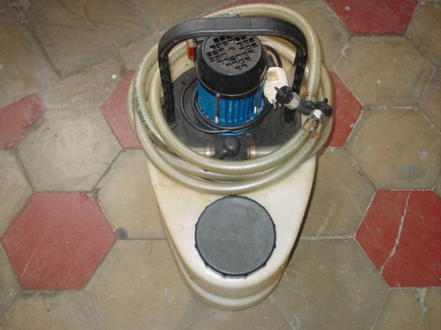 pompa%20disincrostante(1).JPG