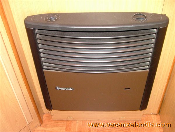 pulizia_stufa_camper_trumatic_s3002_01(3).jpg
