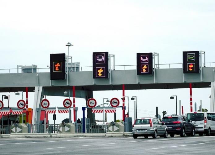 viaggiare-sulle-autostrade-francesi-costi-e-pedaggi.jpg