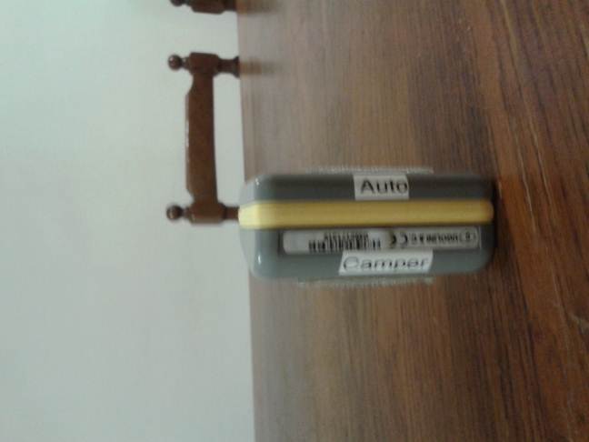 io hho risolto così. Mi hanno spiegato che l'antenna del telepass è dal lato dove vedi scritto 