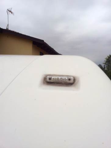 leggendo sulla plastica il codice presente sembra AD 0205018 TOKON