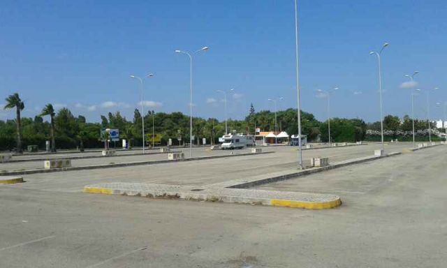 Area Sosta Camper Parcheggio Torre Dellorso A Melendugno