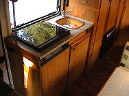 Il ripiano cucina rifatto