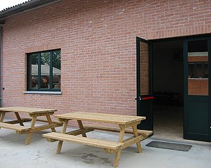 Il moderno salone disponibile su prenotazione...