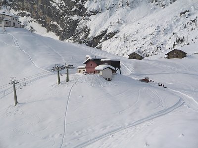 Rifugio Scarpa in inverno