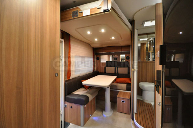 Caravan-Salon-2014-Challenger-003