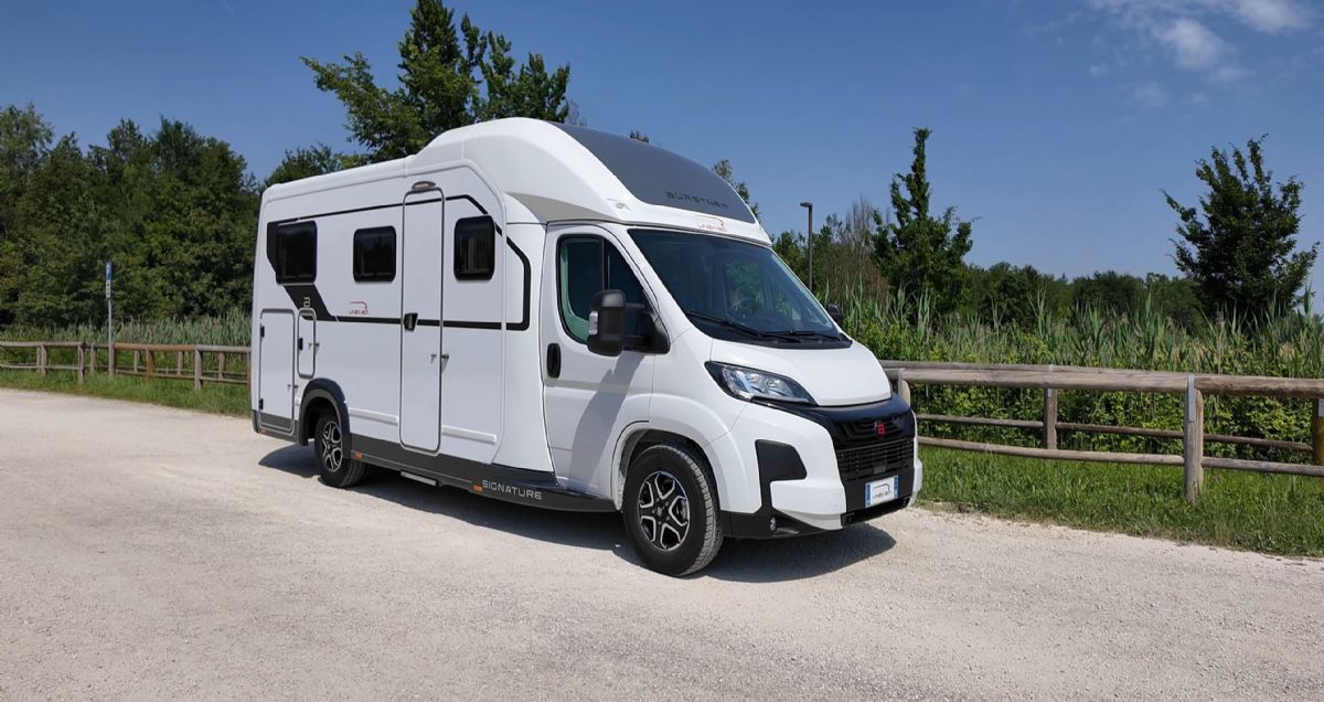 Video CamperOnTest: B&uuml;rstner Signature SFT 7.1